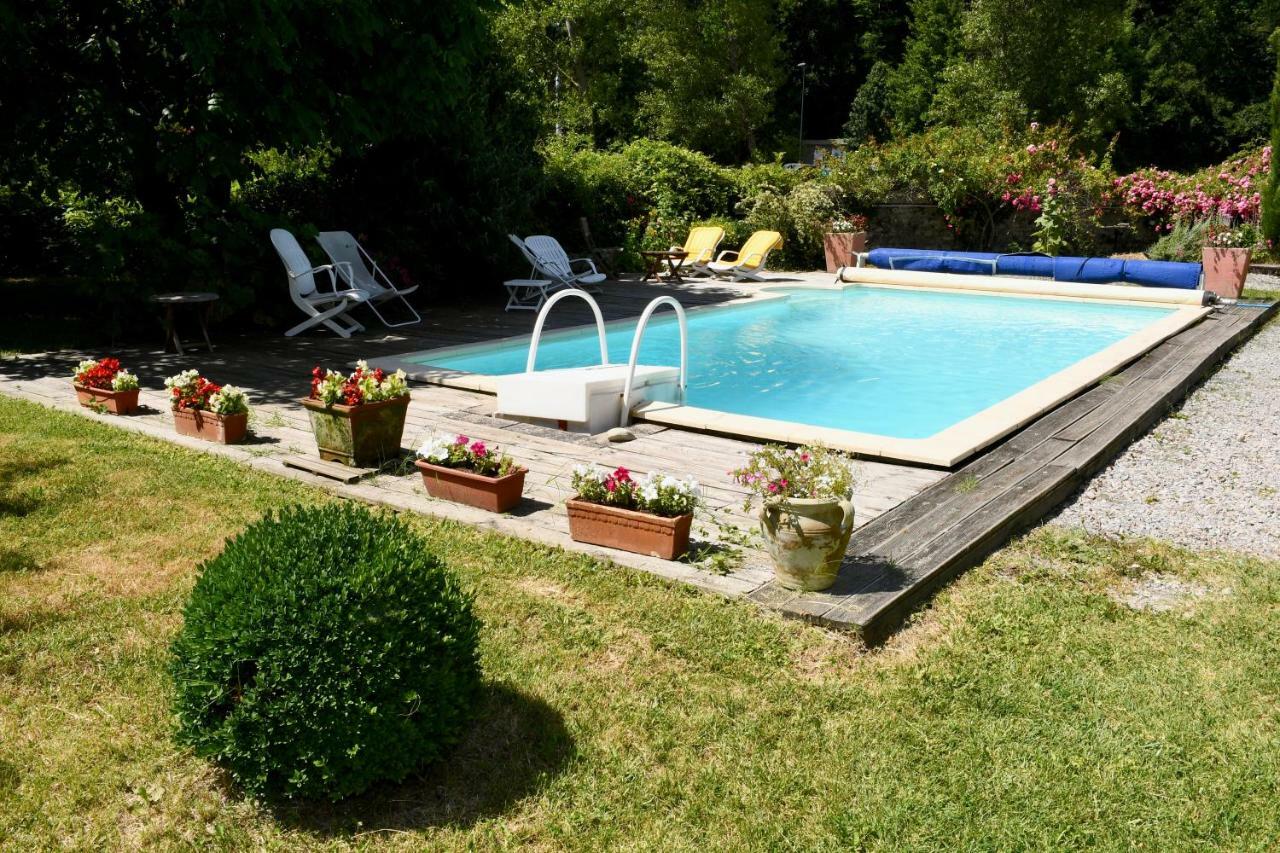Bed and Breakfast La TULIPE SAUVAGE Bourdeaux Exterior foto